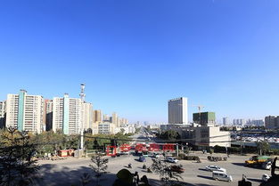 小心房地產(chǎn)泡沫,提防商品下跌